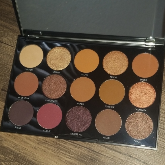 Morphe eyeshadow pallet - Picture 2 of 4